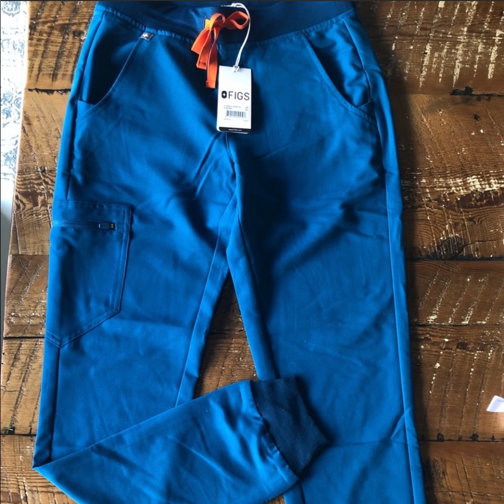 Figs scrubs joggers xs tall NWT